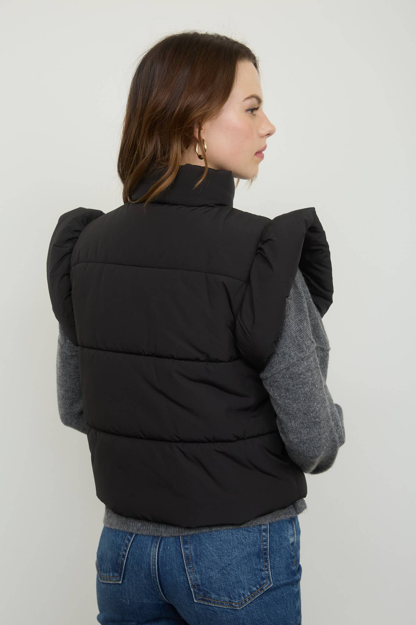 FLUTTER SLEEVE BOW DETAIL ZIP-UP PUFFER VEST