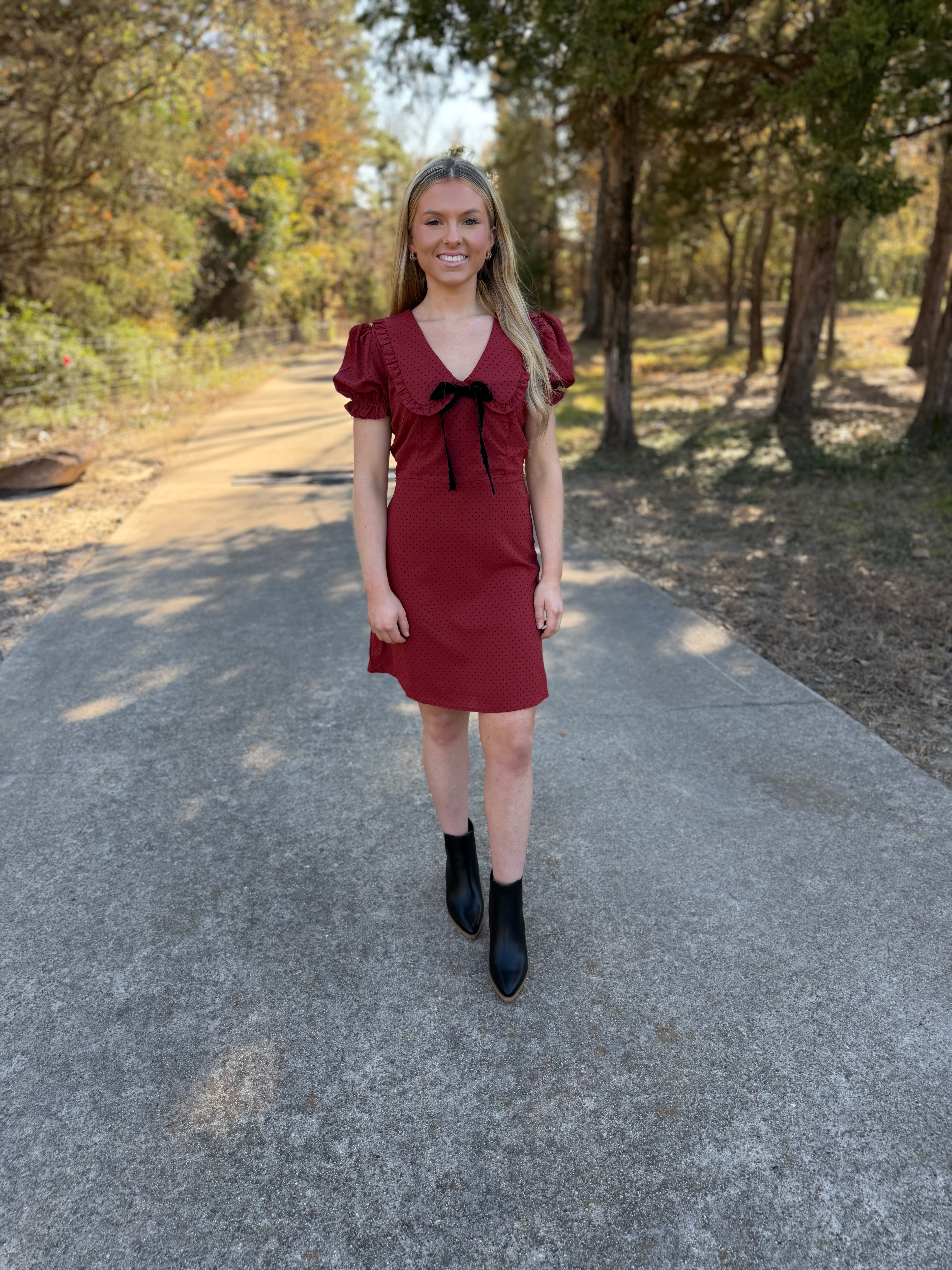POLKA DOT COLLARED VELVET TIE MINI DRESS