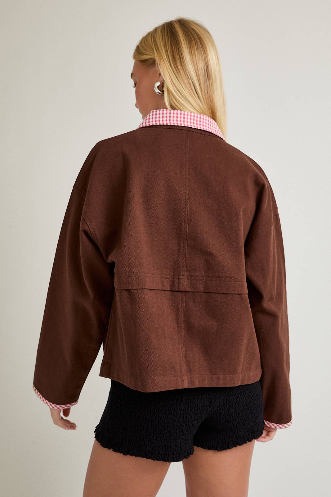 SHACKET WITH GINGHAM CONTRAST DETAILING