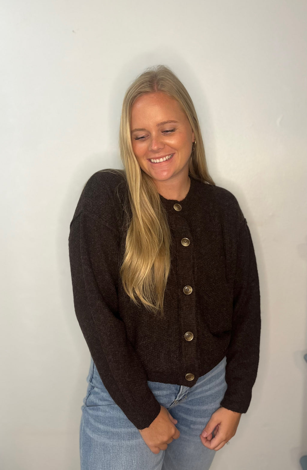 RIBBED TRIM BUTTON DOWN LONG SLEEVE KNIT CARDIGAN