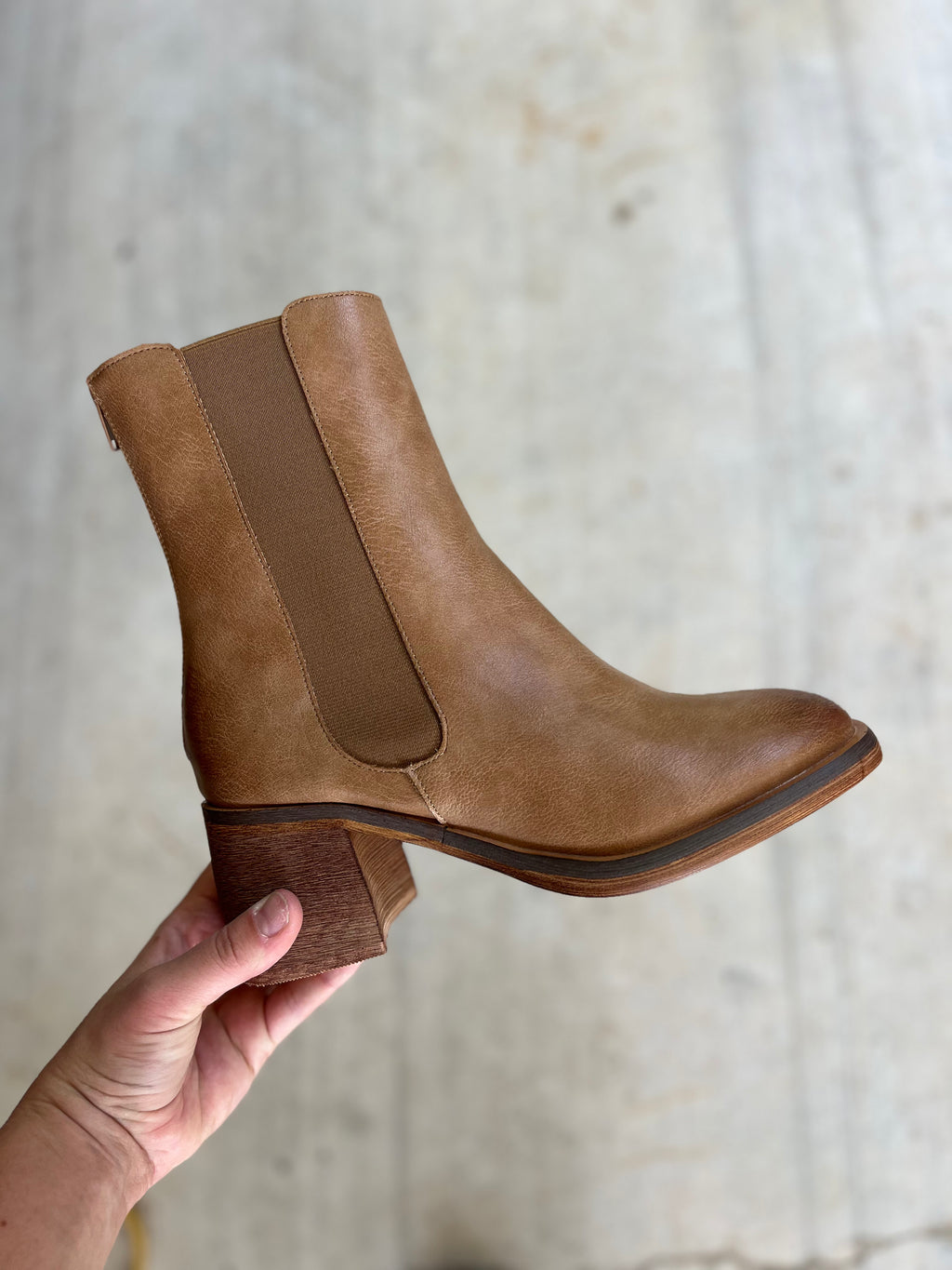The Olivia | Caramel Chelsea Heel Boots