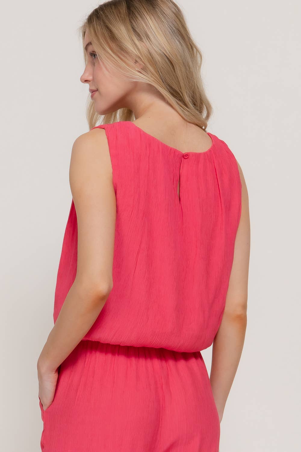 Sleeveless Round Neck Balloon Fit Crinkle Woven Top
