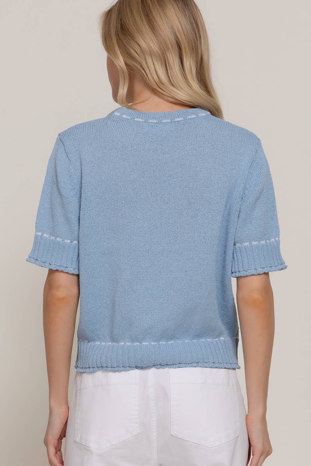 Short Sleeve Round Neck Sweater with Contrast Color Stitch