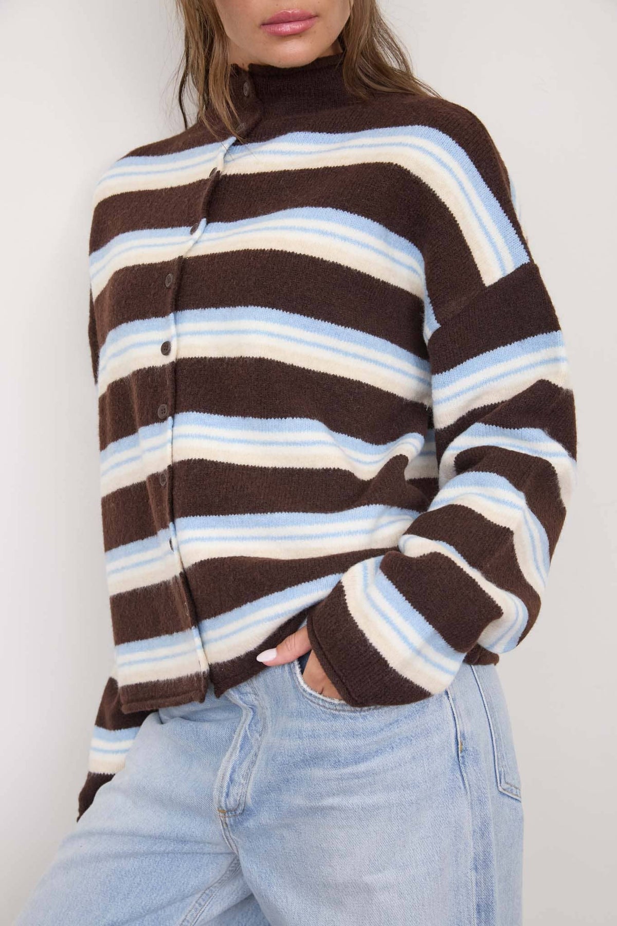 MULTI-COLOR STRIPE ROLLED NECK KNIT CARDIGAN