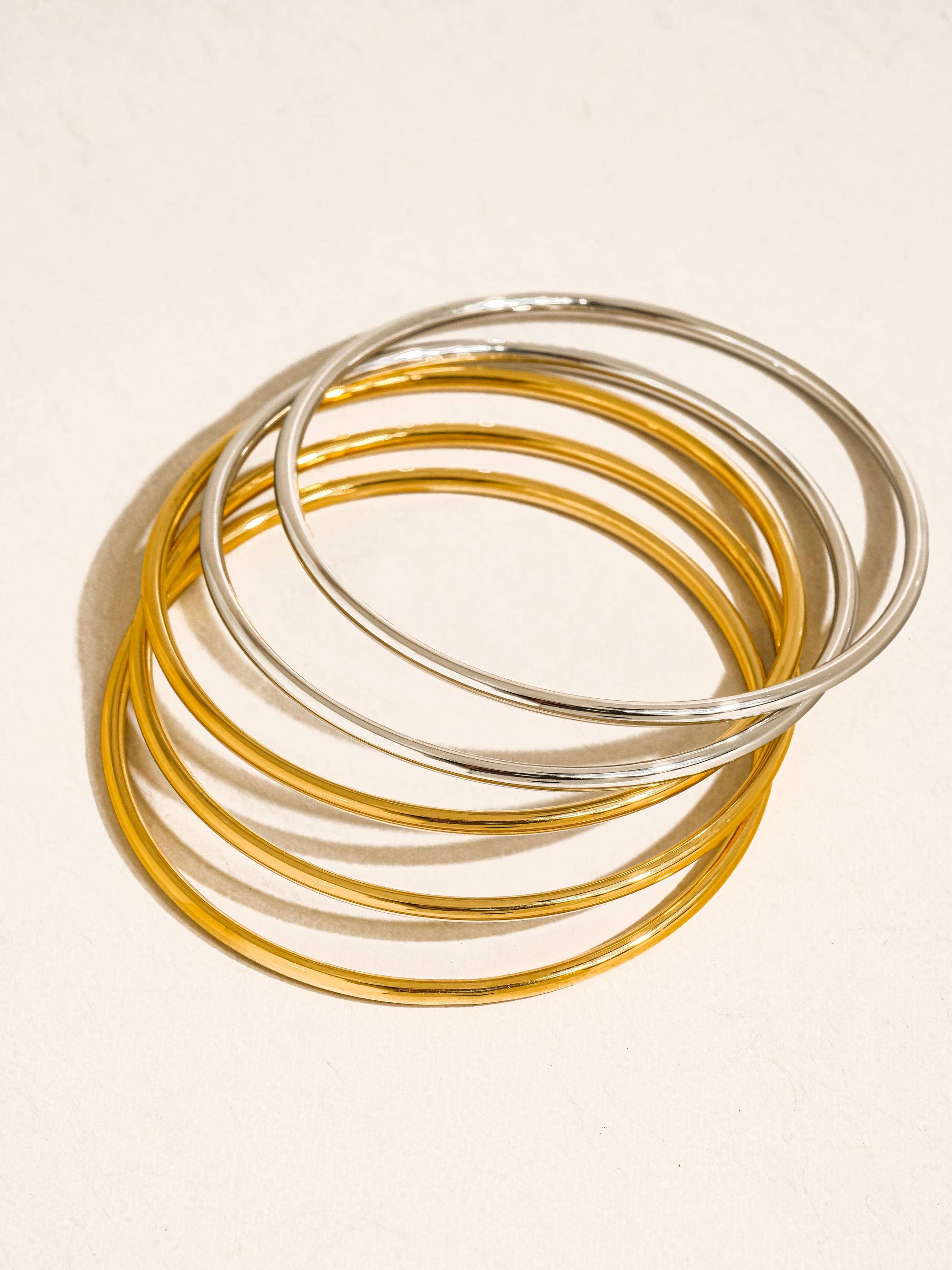 Olyss 18K Gold Non-Tarnish Classic Thin Bangle Set